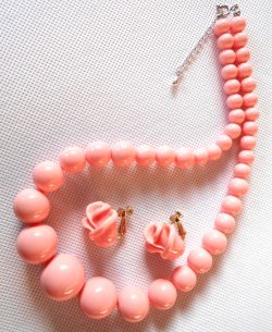 画像1: デッドストックベビーピンクのネックレス&ローズイヤリング