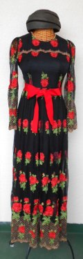 70s Vintage 黒地に赤い薔薇刺繍のシースルーマキシドレス